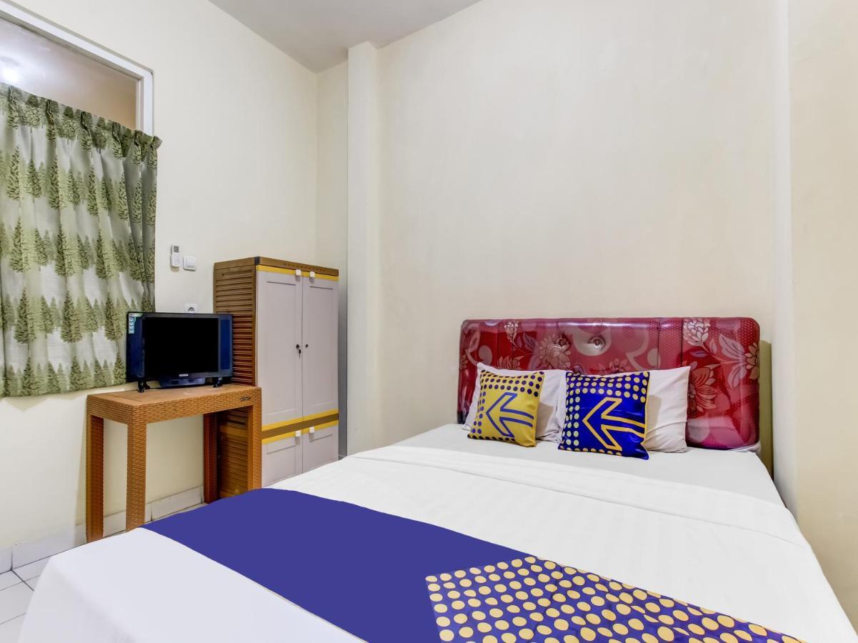 Oyo Life 91374 Asia Stay Semarang Syariah Exterior foto
